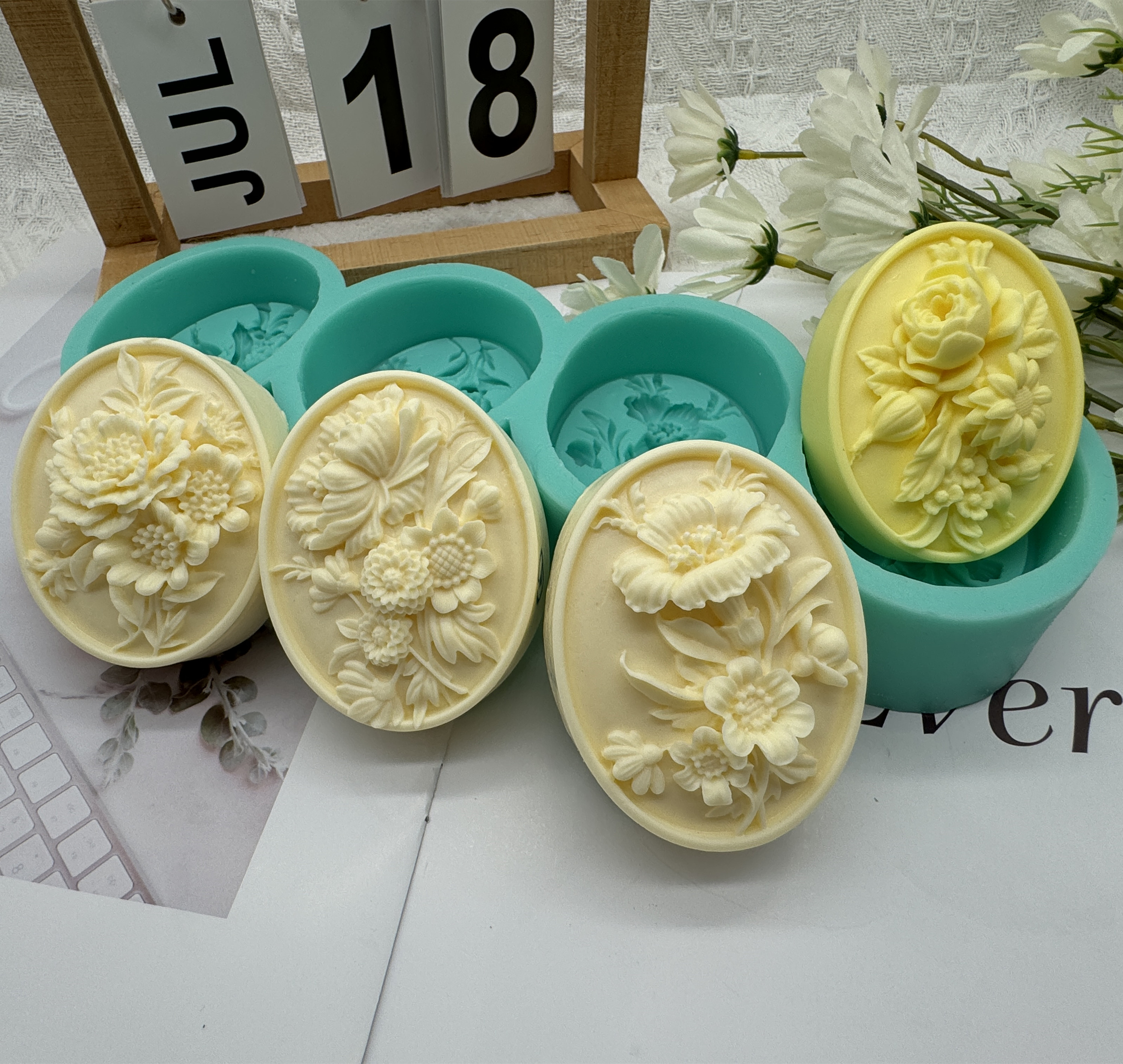 4Cavity Oval Flower 3D Soap Mo - огляд і ціна Resin Craft Ideas